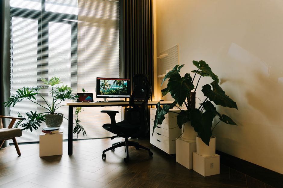 Custom Floating Desk Build: My  Home Office Project